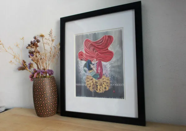 Fragile et forte, peinture de la renaissance d’une femme sur une fleur d’or